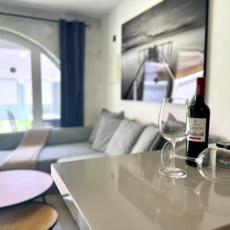 New Garden Solarium 펜션 마스팔로마스