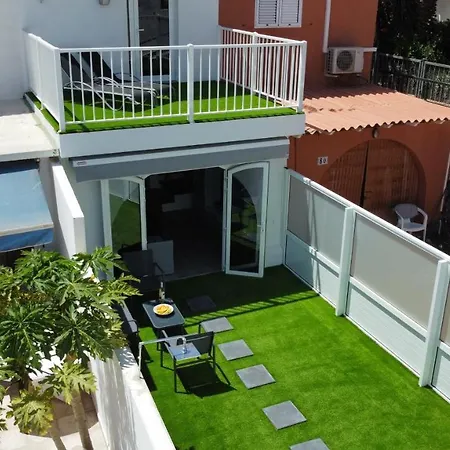 New Garden Solarium Holiday home *